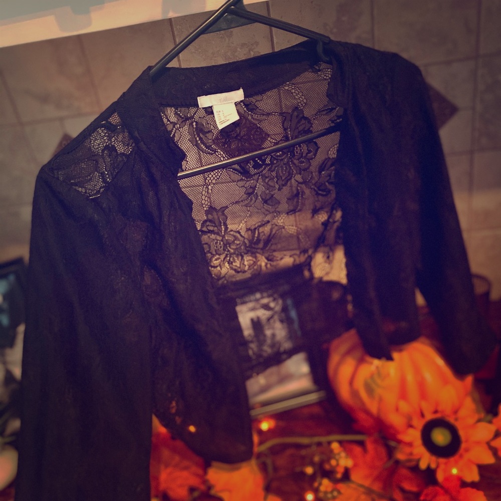 Lace Shrug Jacket